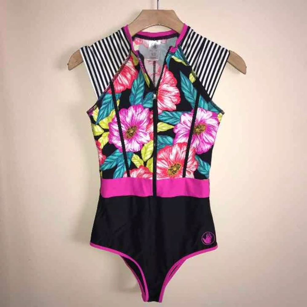 Women’s paddle suit